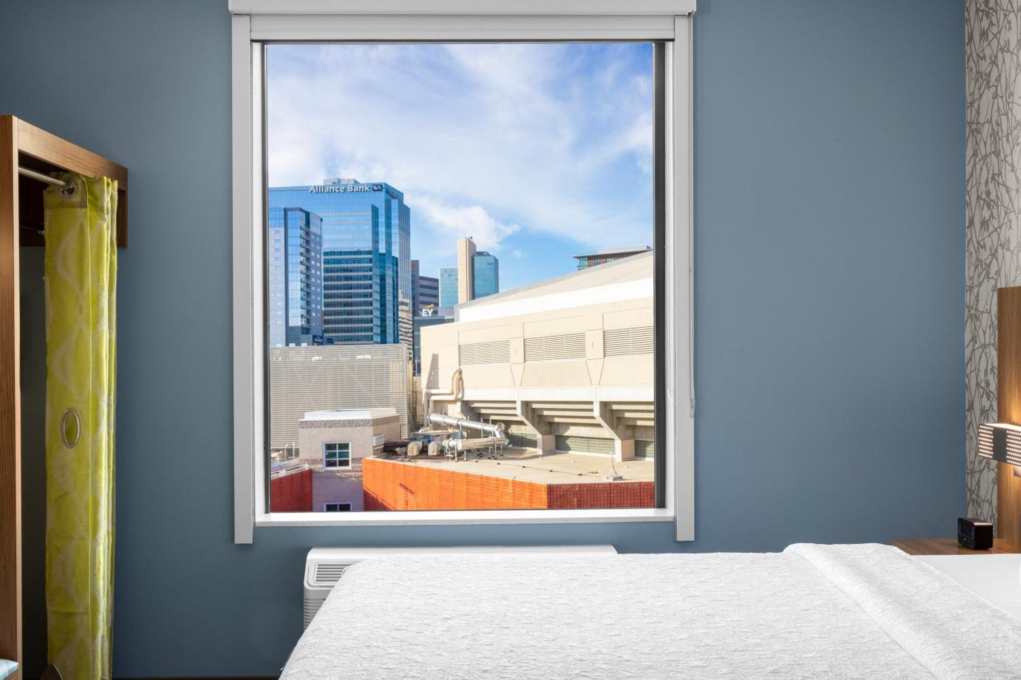 Home2 Suites By Hilton Phoenix Downtown Номер фото